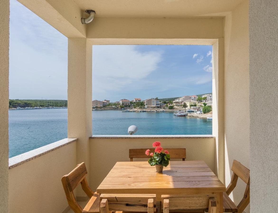 Apartments By The Sea Simuni, Pag - 18386 Kolan Ngoại thất bức ảnh
